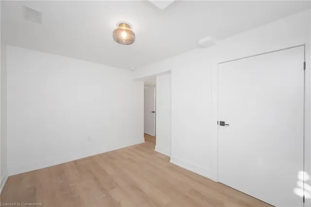 Additional image 14 of 39 Westminster Ave Unit Lower