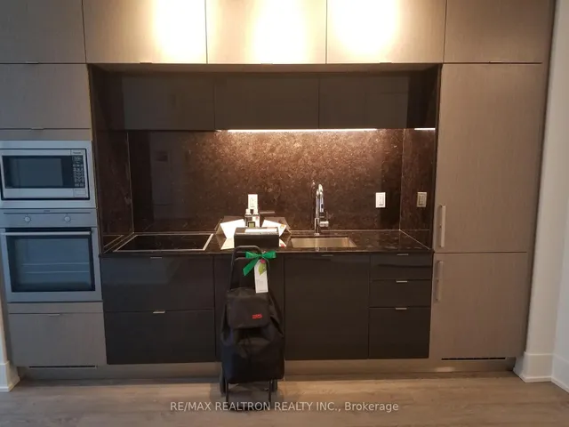 Additional image 3 of 10 York St Unit 3709