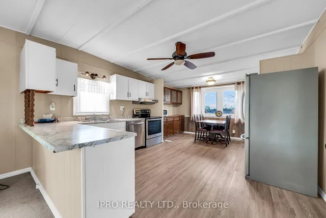 Additional image 4 of 137 Maple Cres