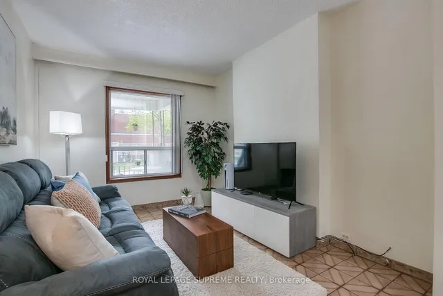 Additional image 5 of 249 Bartlett Ave