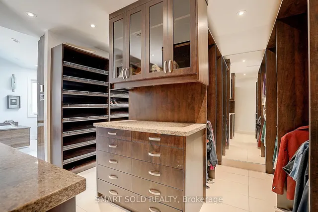 Additional image 21 of 677 Woburn Ave