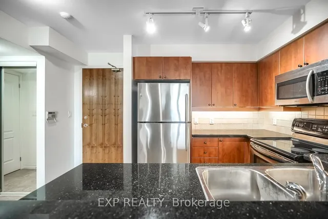 Additional image 19 of 3830 Bathurst St Unit 607