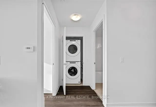 Additional image 12 of 55 Duke St Unit 2405