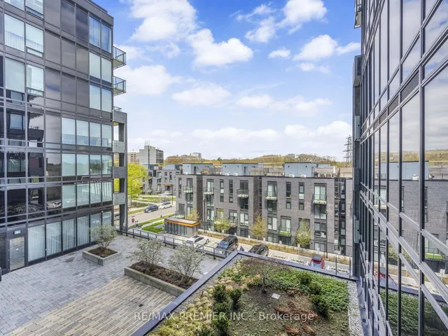 Additional image 16 of 4208 Dundas St Unit 423