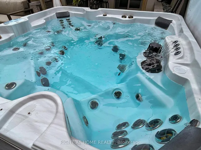 Additional image 26 of 77 Leroy Ave