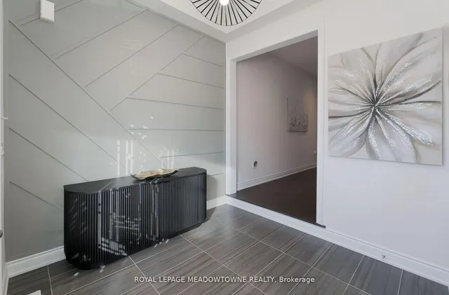 Additional image 4 of 3173 Millicent Ave