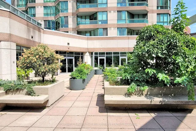 Additional image 42 of 38 Elm St Unit 1015