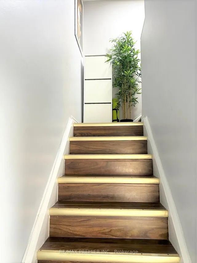 Additional image 13 of 246 John Garland Blvd Unit 43