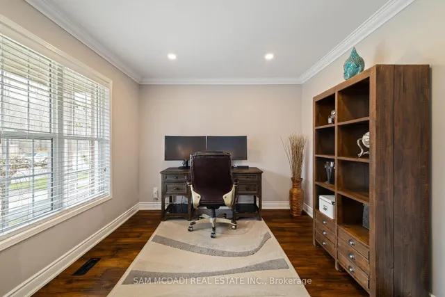 Additional image 6 of 7174 Upton Cres