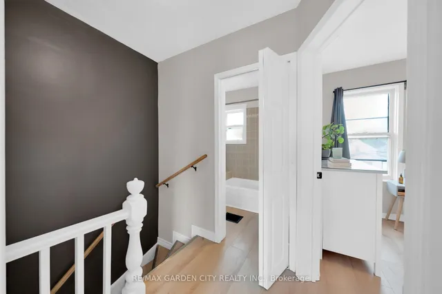 Additional image 14 of 92 GLENDALE Ave