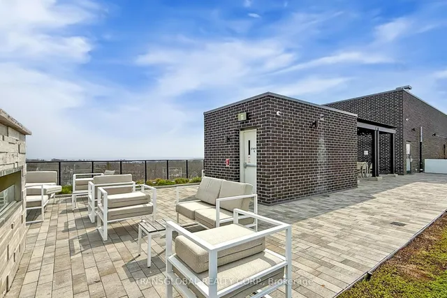 Additional image 14 of 2301 Danforth Ave Unit 308