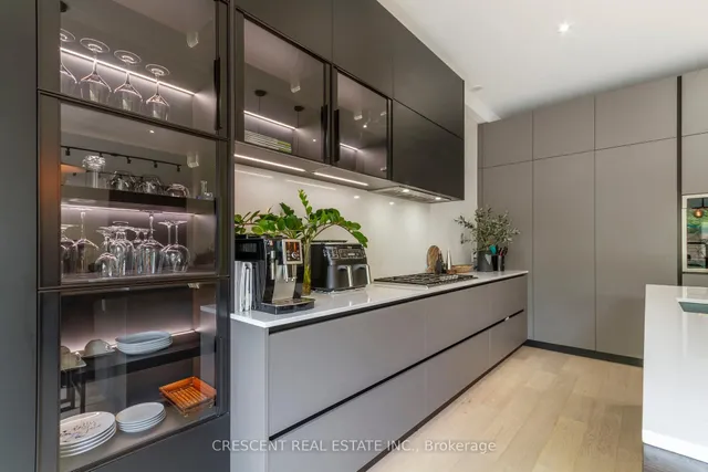 Additional image 22 of 151 Shaver Ave