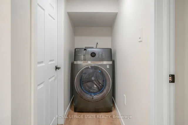 Additional image 39 of 869 Garth St