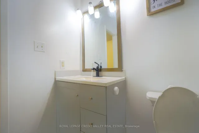 Additional image 24 of 8 Sandringham Crt