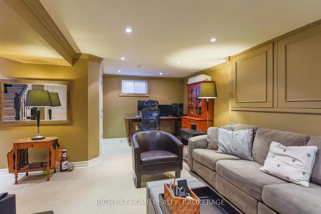 Additional image 20 of 263 Hart Ave