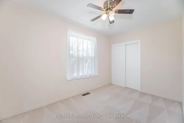 Additional image 24 of 32 Edgemont Dr