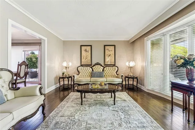 Additional image 6 of 296 Glen Afton Dr