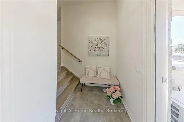 Additional image 7 of 465 Dundas St