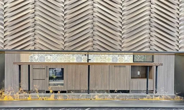 Additional image 2 of 251 Manitoba St Unit 707