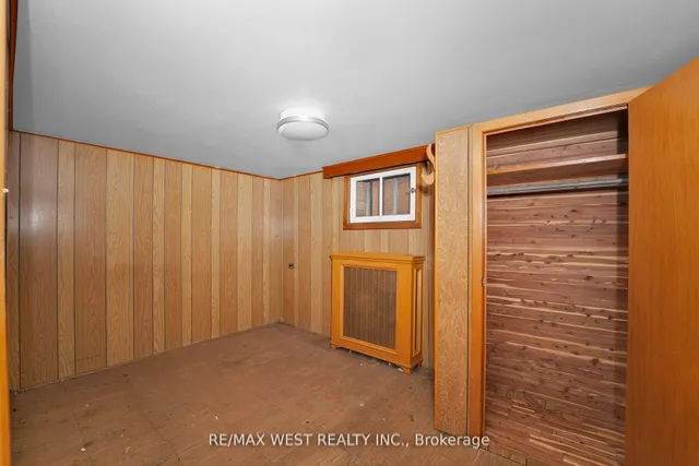 Additional image 13 of 661 Beresford Ave