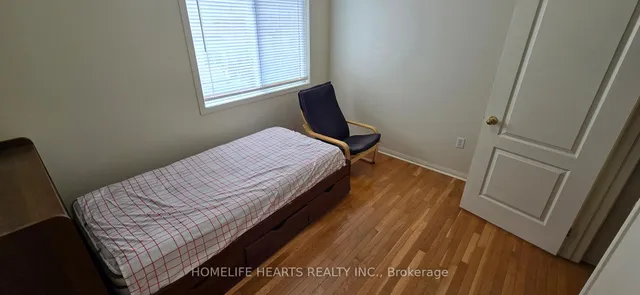 Additional image 19 of 35 Triple Crown Dr