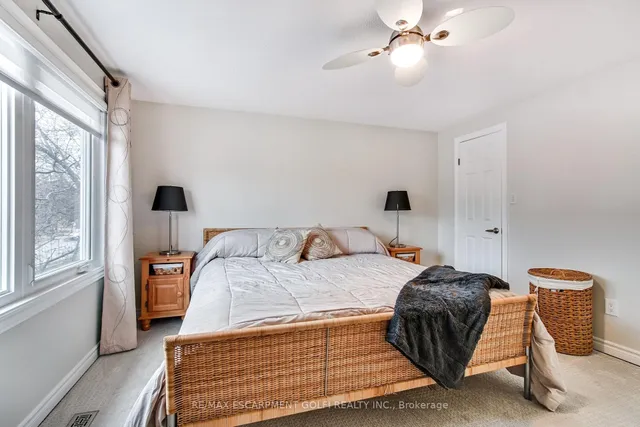 Additional image 25 of 773 Laurier Ave