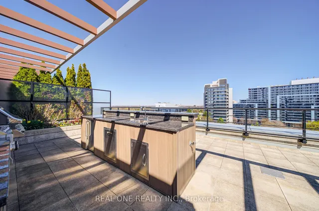 Additional image 38 of 21 Clairtrell Rd Unit Ph701