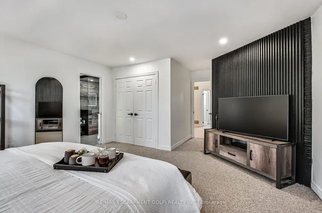 Additional image 20 of 1 Tristan Crt