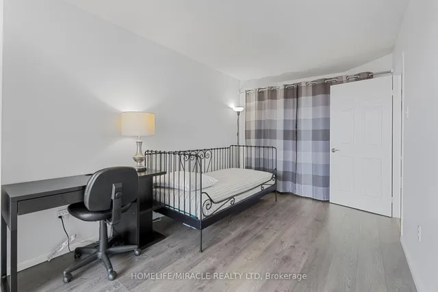 Additional image 21 of 350 Alton Towers Circ Unit 1106