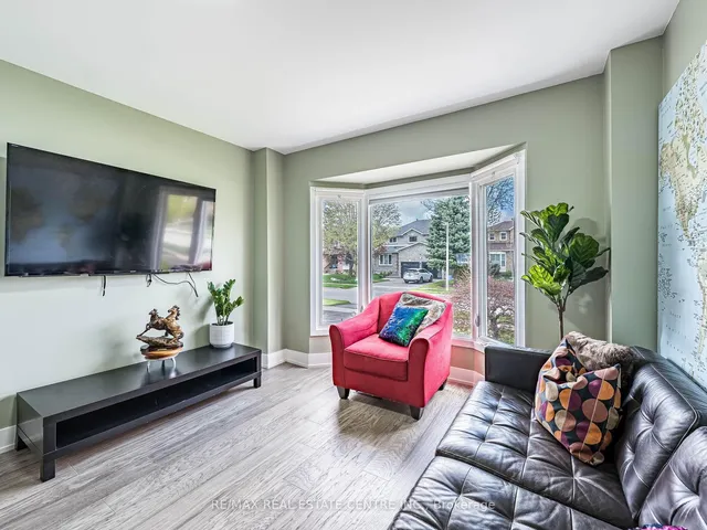 Additional image 8 of 302 Leacock Ave