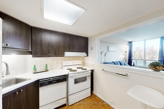 Additional image 12 of 160 Alton Towers Circ Unit 209