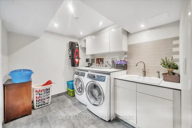 Additional image 39 of 3299 Queen Frederica Dr