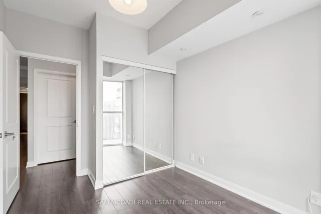 Additional image 20 of 60 Absolute Ave Unit 1807