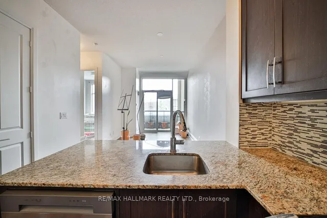 Additional image 9 of 2 Old Mill Dr Unit 121