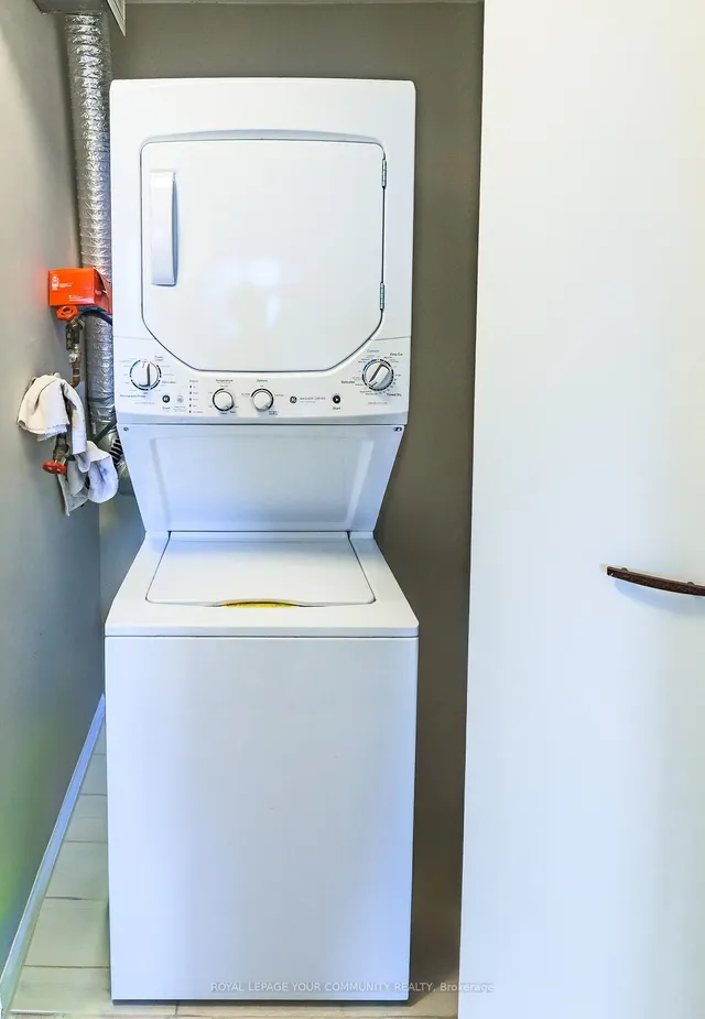 Additional image 15 of 3845 Lake Shore Blvd Unit 1608