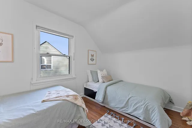 Additional image 28 of 10 Woodbury Pl