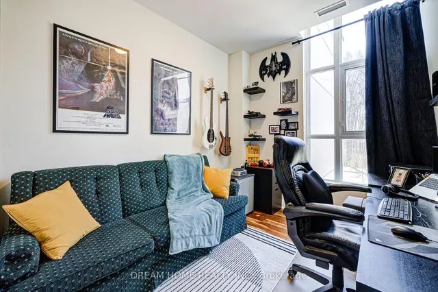 Additional image 31 of 1 Town Centre Crt