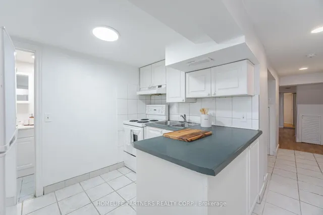 Additional image 32 of 63 Eileen Ave