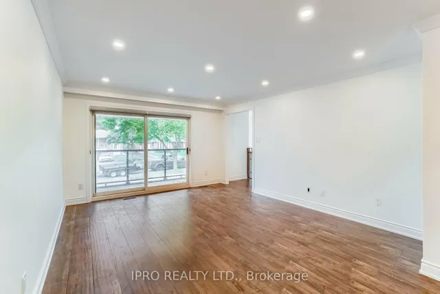 Additional image 10 of 717 Green Meadow Cres