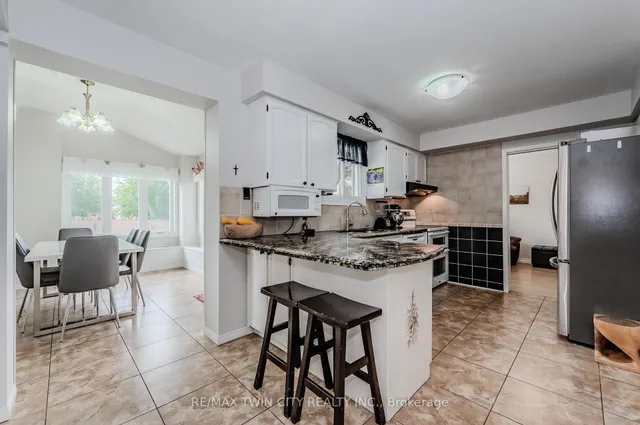 Additional image 15 of 136 St Jerome Cres