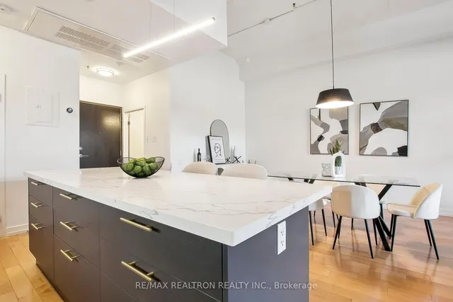 Additional image 8 of 233 Carlaw Ave Unit 205