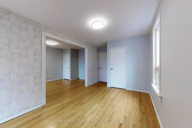 Additional image 21 of 34 CHISHOLM Ave