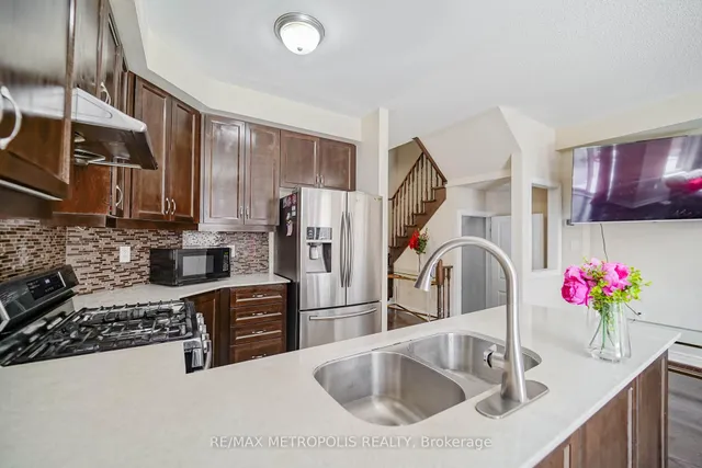 Additional image 20 of 55 Pennycross Cres