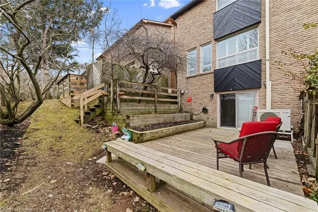 Additional image 26 of 1967 Main St Unit 6