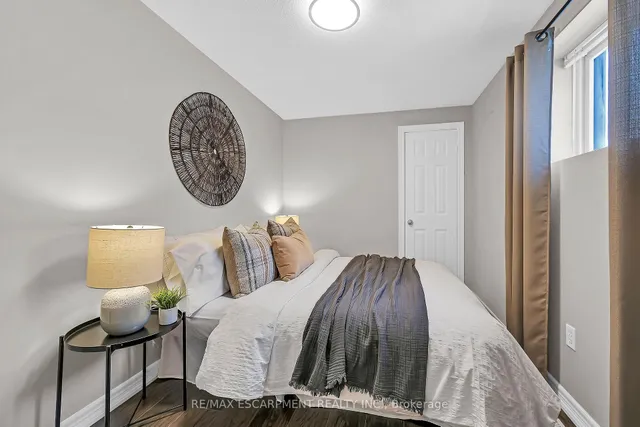 Additional image 22 of 161 RAY St