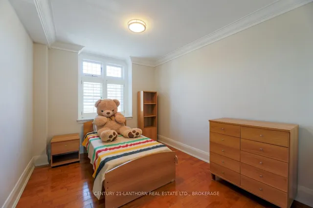 Additional image 20 of 69 Walmsley Blvd