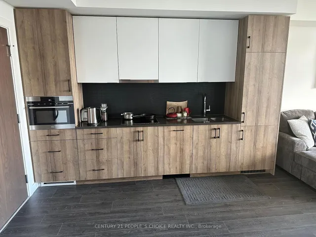 Additional image 7 of 741 King St Unit 901