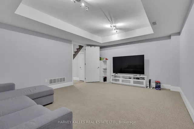 Additional image 45 of 1256 Avenue Rd