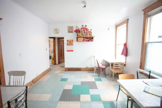 Additional image 4 of 35 Huron St