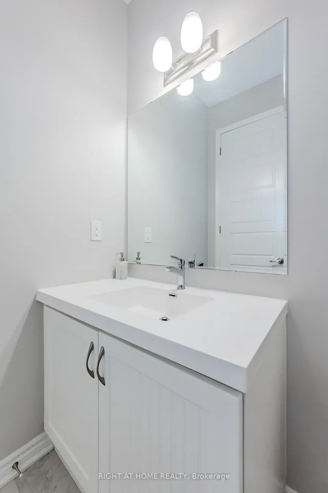 Additional image 13 of 154 HiStand Tr